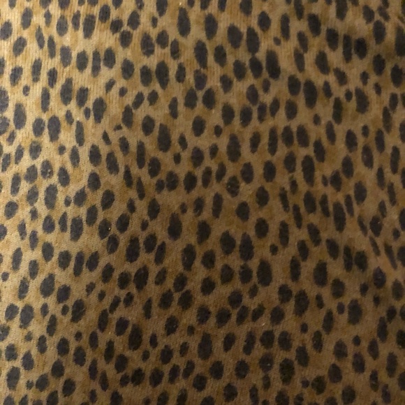 Banana Republic Womanʻs Medium green animal print sweater - Picture 7 of 7